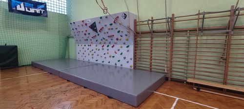 Mászófal a Móravárosiban